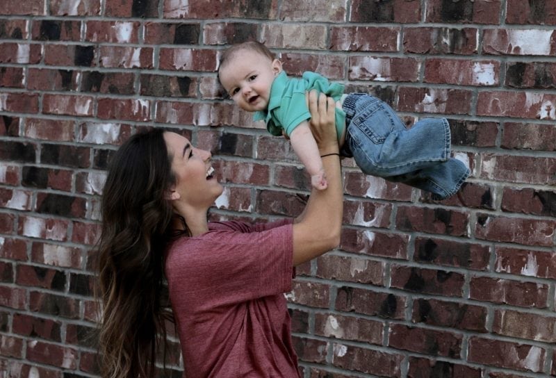 being a mom is hard, being a mom is not hard, what no one tells you about being a mom